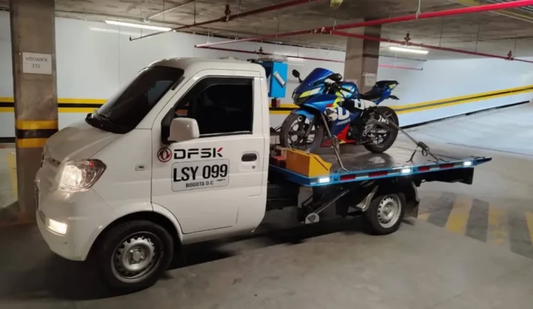 Motogrua parqueadero